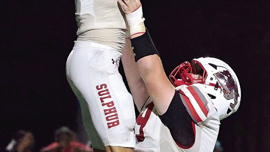 Bulldogs Celebrate Big Road Win; Prep For LG On Thursday