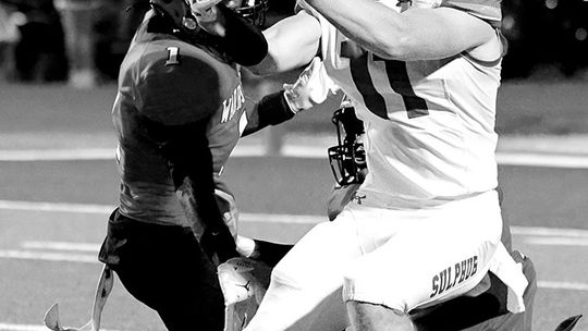 Bulldogs Roll Past Idabel For Fifth Win Of Season