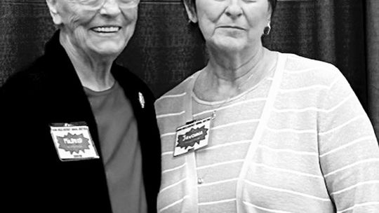 Earsom Receives Special Award