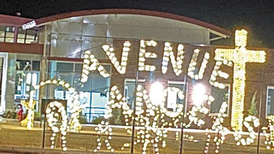 Holiday Events To Kick Off Sunday, Monday