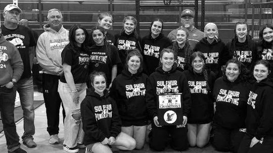 Lady Dog Lifters Win