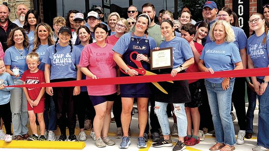 Ribbon Cutting Ceremonies Held For Two Sulphur Businesses