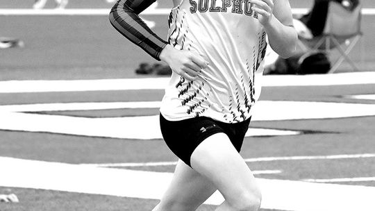 Track Teams Battle Tested In Plainview Meet