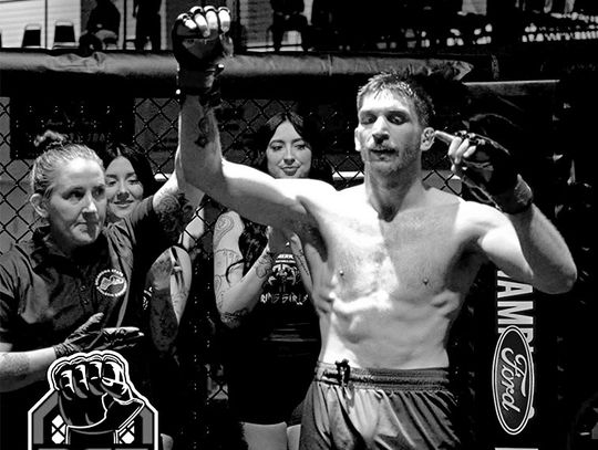 Amateur Sulphur MMA Fighter Wins