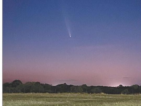 Atlas Comet Makes Pass Over Sulphur