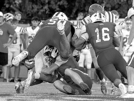 Dogs Take Down Another #1 Team In 28-6 Defensive Gem Over Davis