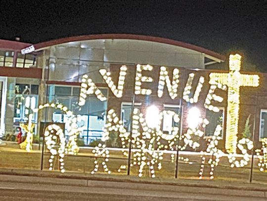 Holiday Events To Kick Off Sunday, Monday