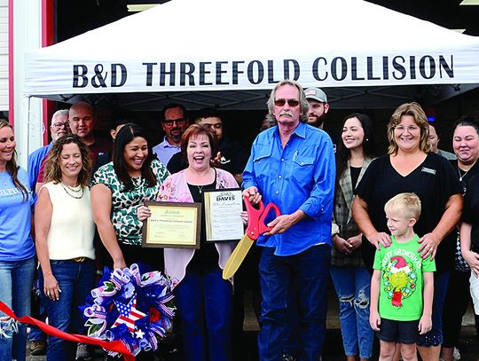 New Business Owners Welcomed In Ribbon-Cutting