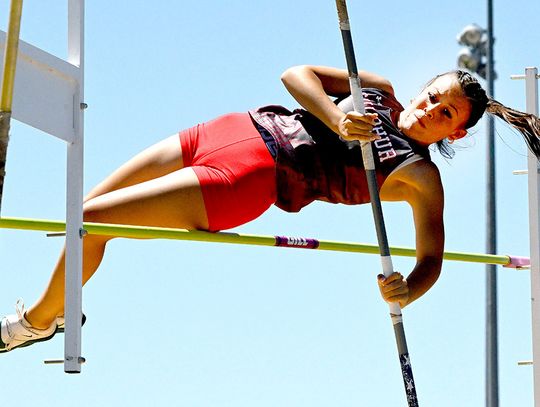 Sulphur Boys Win 3rd, Girls 4th In Regional Track