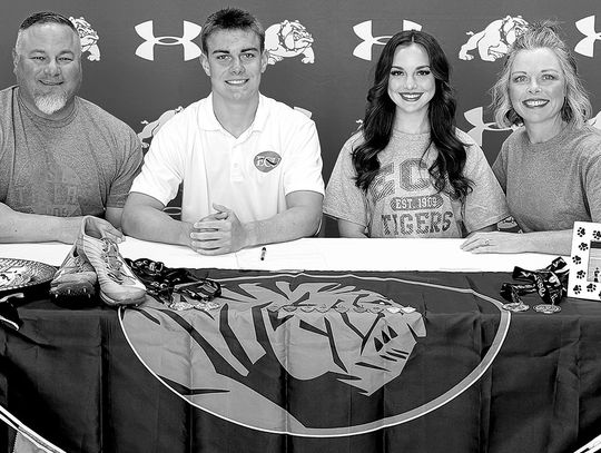 Sulphur Hurdler Signs With ECU
