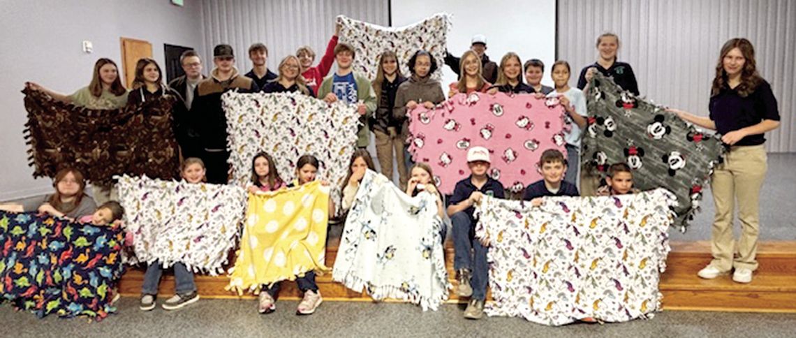 4-H Members Make Quilts For Youth Cancer Patients