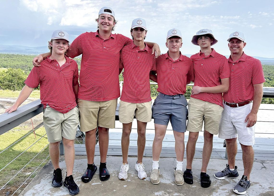 Dog Golfers End Season In Eastern Regional Meet