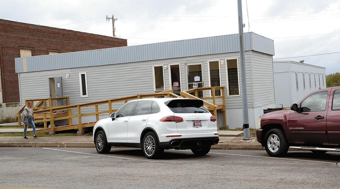 Sulphur Post Office Reopens In Temporary Building