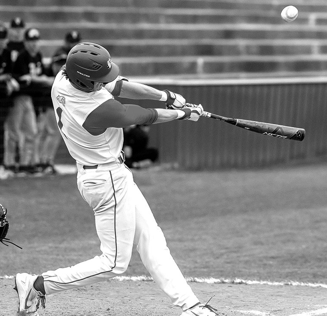 Tuttle, Washington End Dog’s Winning Streak