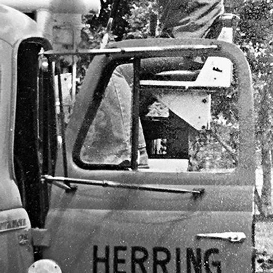 Lesley Jay Herring